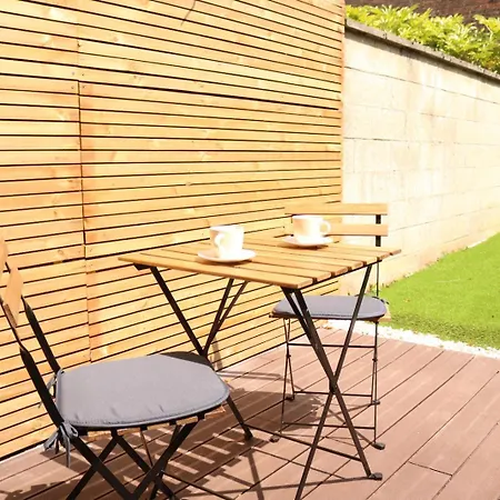 Botanica - Private Apartment