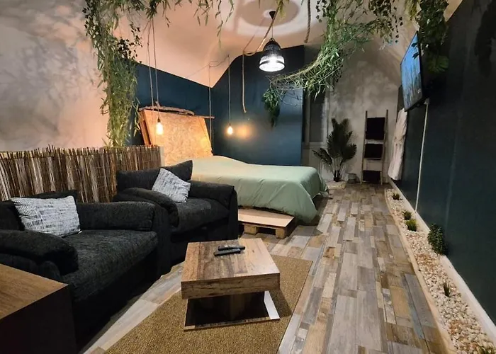 Botanica - Private Сен-Кантен